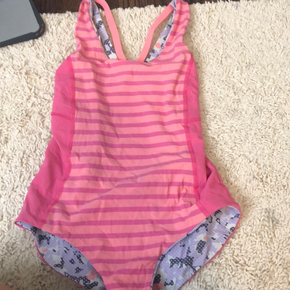 Reversible swimsuit